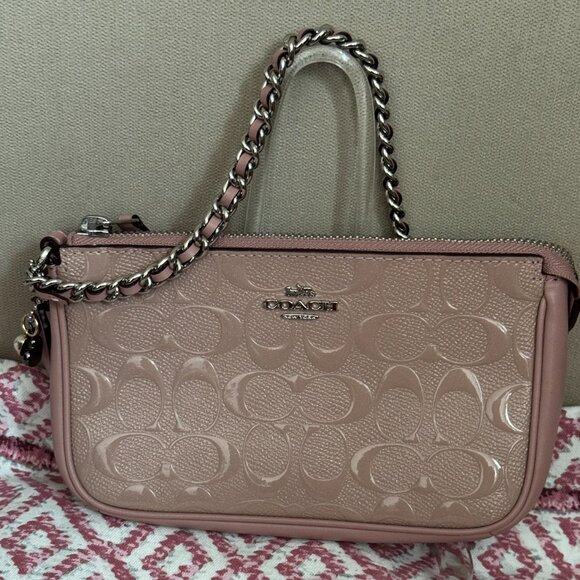 Coach Signature Debossed LG Wristlet with Chain BLUSH MINT #F22698 Never used - Picture 4 of 15